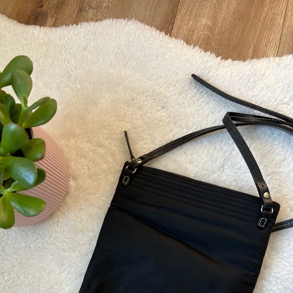 DOONEY & BOURKE Black Cross body Small Bag - Picture 4 of 6